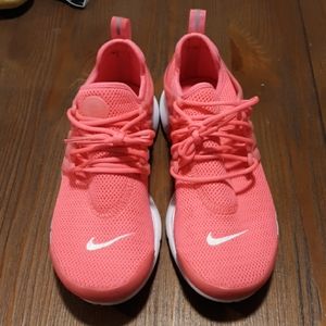NIKE Womens Air Presto Sneakers
